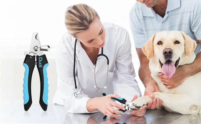 Professional Safety Pet Nail Clipper with Protective Guard